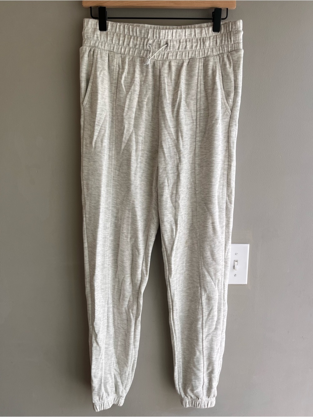 Danskin Light Gray Women’s Jogger Sweatpants Small NWOT
